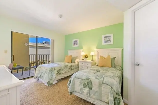 Daire, Birden Çok Yatak (New Listing - Remodeled Condo )