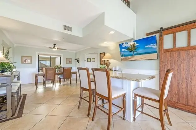 Daire, Birden Çok Yatak (New Listing - Remodeled Condo )