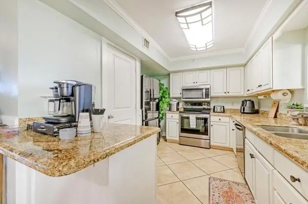 Daire, Birden Çok Yatak (New Listing - Remodeled Condo )