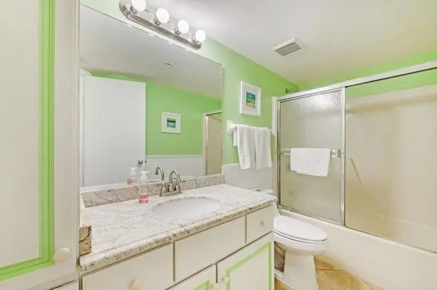 Daire, Birden Çok Yatak (New Listing - Remodeled Condo )