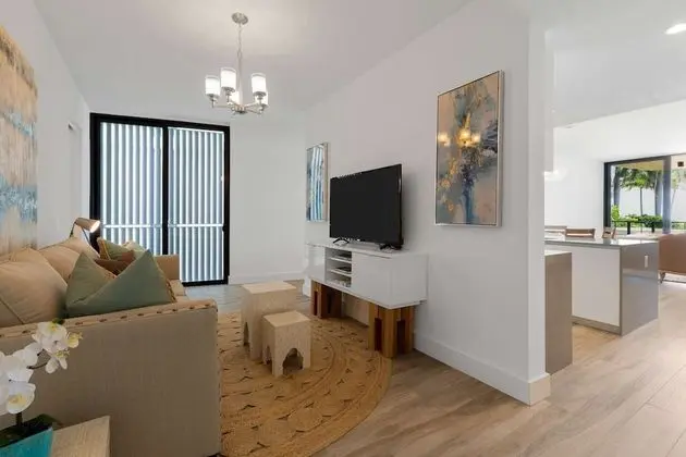 Daire (106 Inlet Way Unit 103)