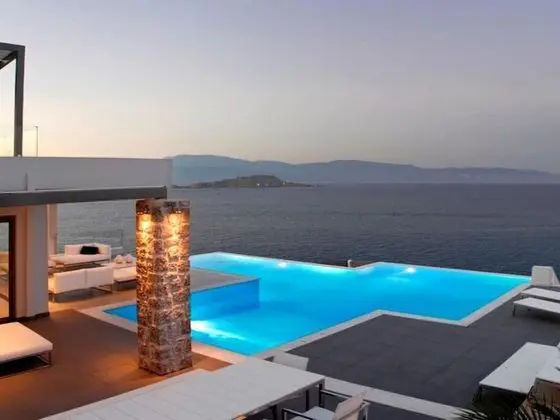 Villa, 4 Yatak Odası, Şömine