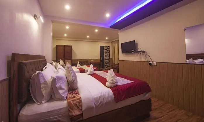 Deluxe Tek Büyük Yataklı Oda, 1 Çift Kişilik Yatak, Sigara İçilmez