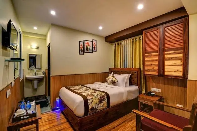 Deluxe Tek Büyük Yataklı Oda, 1 Çift Kişilik Yatak, Sigara İçilmez