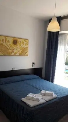 Üç Kişilik Oda