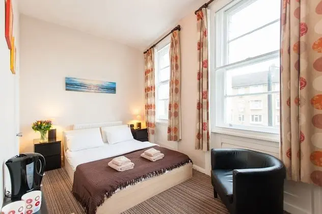 Tek Büyük Yataklı Oda, 1 Çift Kişilik Yatak