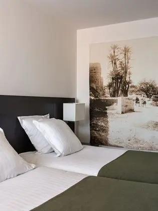 Standard Tek Büyük veya İki Ayrı Yataklı Oda