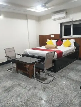 Standard Tek Büyük Yataklı Oda