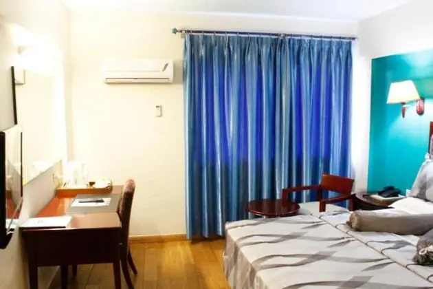 Deluxe Tek Büyük veya İki Ayrı Yataklı Oda