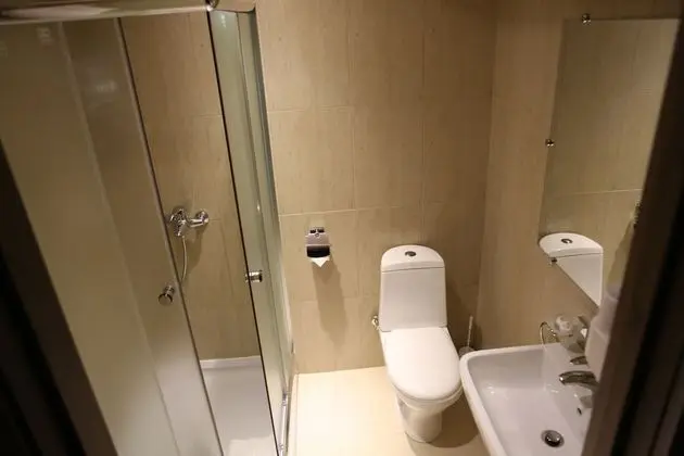 Standard Tek Büyük Yataklı Oda