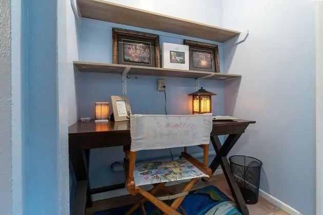 Daire (New Listing Townhouse Paradise -Steps)