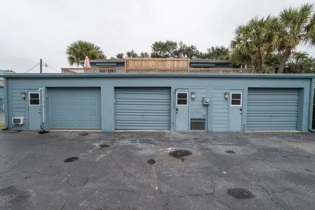 Daire (New Listing Townhouse Paradise -Steps)