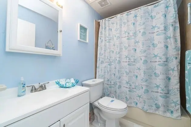 Daire (New Listing Townhouse Paradise -Steps)