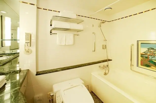 Standard Oda, Bağlantılı Odalar, Kule