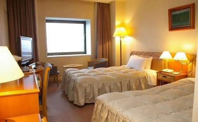 İki Ayrı Yataklı Oda, Sigara İçilebilir (Triple Occupancy)