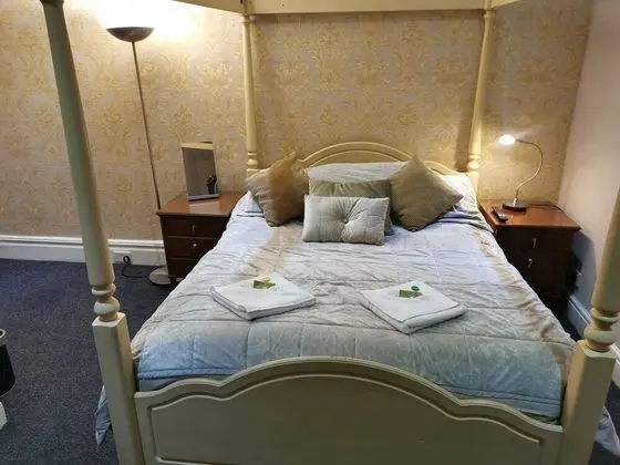 Comfort Tek Büyük Yataklı Oda