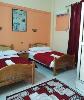 Tek Büyük veya İki Ayrı Yataklı Oda