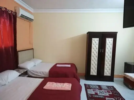Tek Büyük veya İki Ayrı Yataklı Oda