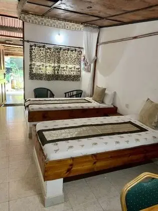 Traditional İki Ayrı Yataklı Oda