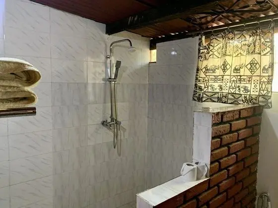 Traditional Tek Büyük Yataklı Oda
