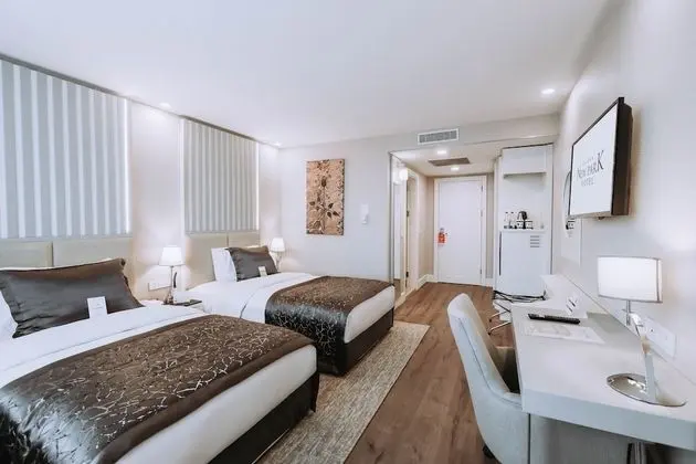 Deluxe İki Ayrı Yataklı Oda, 2 Tek Kişilik Yatak, Park Manzaralı (Park View)