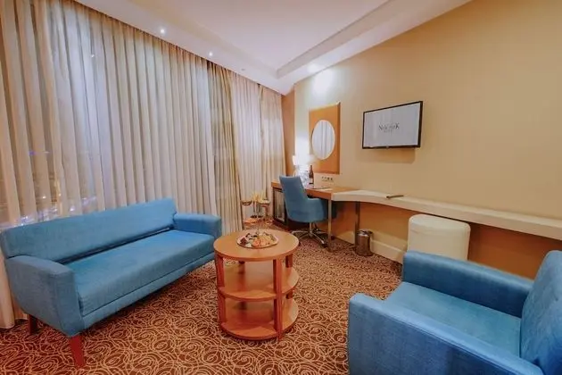 Süit (Executive Lounge & Cafe)