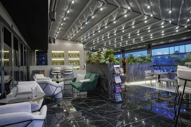 Süit (Executive Lounge & Cafe)