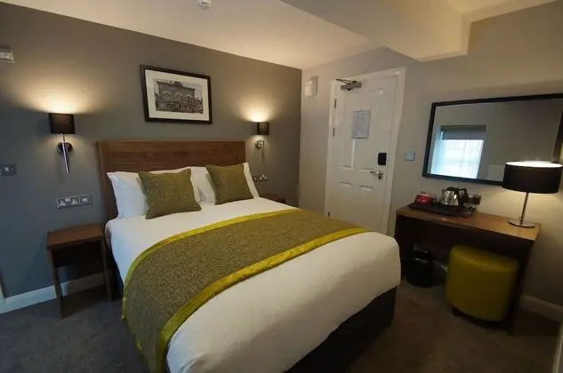 Large Double Room