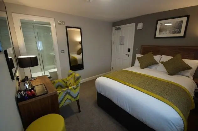 Large Double Room