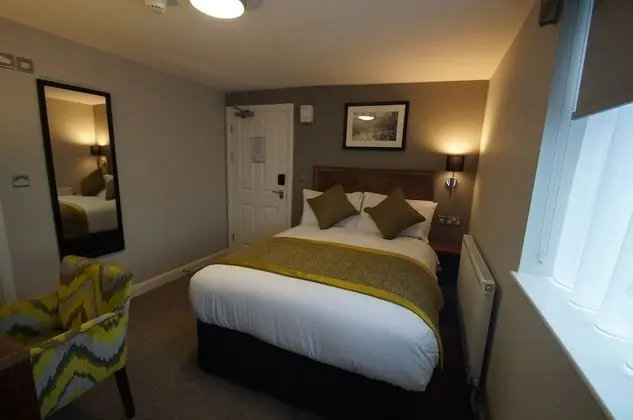 Large Double Room