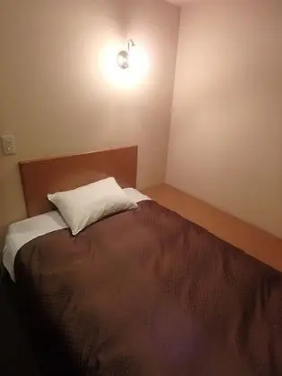 Tek Kişilik Oda, Sigara İçilebilir