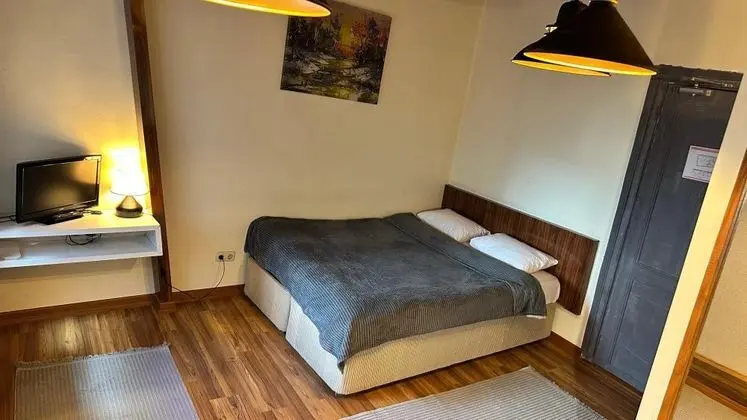 Standart Oda, Kara Manzaralı