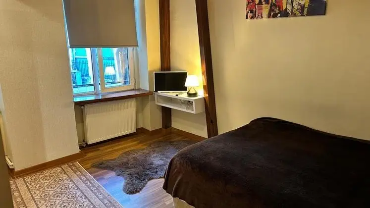 Standart Oda, Kara Manzaralı