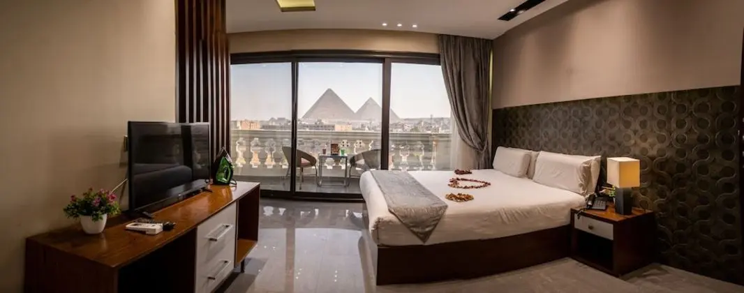 Superior Tek Büyük veya İki Ayrı Yataklı Oda (Pyramids View)