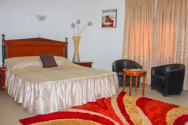 Grand Tek Büyük Yataklı Oda