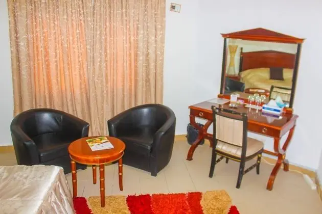 Grand Tek Büyük Yataklı Oda