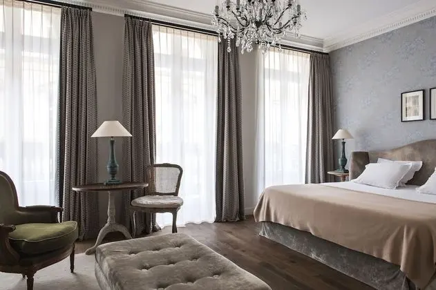 Premium Tek Büyük veya İki Ayrı Yataklı Oda