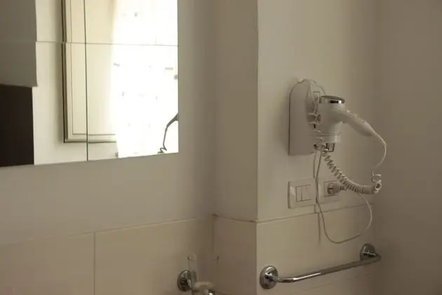Comfort Tek Kişilik Oda, Ortak Banyo (2)