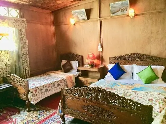 Deluxe Tek Büyük veya İki Ayrı Yataklı Oda, Birden Çok Yatak, Sigara İçilmez