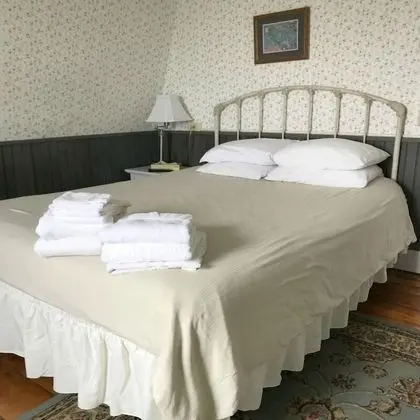 Basic Tek Büyük Yataklı Oda