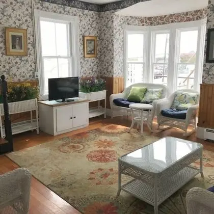 Basic Tek Büyük Yataklı Oda