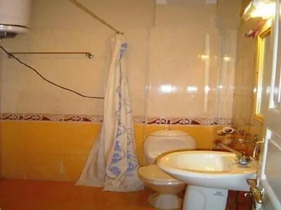Standard Tek Büyük veya İki Ayrı Yataklı Oda