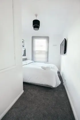 Ev (1 Bedroom)