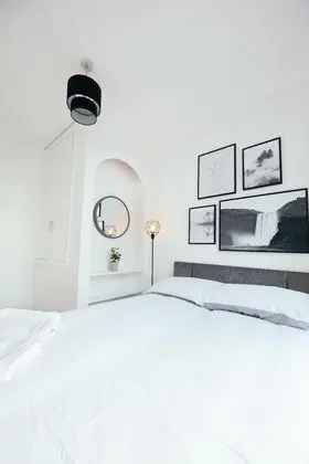 Ev (1 Bedroom)