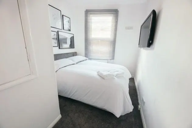 Ev (1 Bedroom)