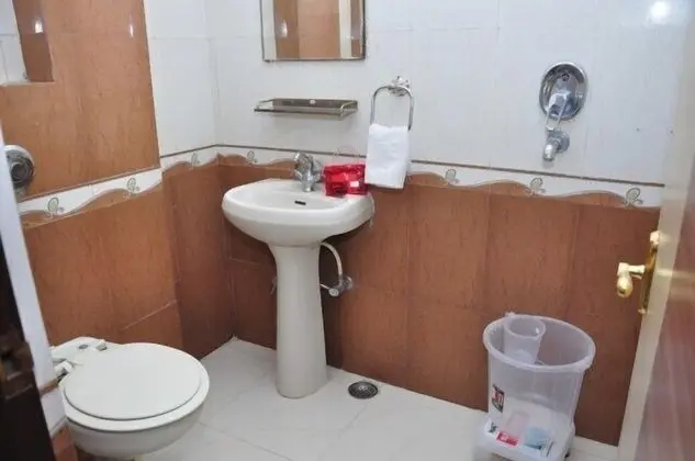 Standard Tek Büyük Yataklı Oda