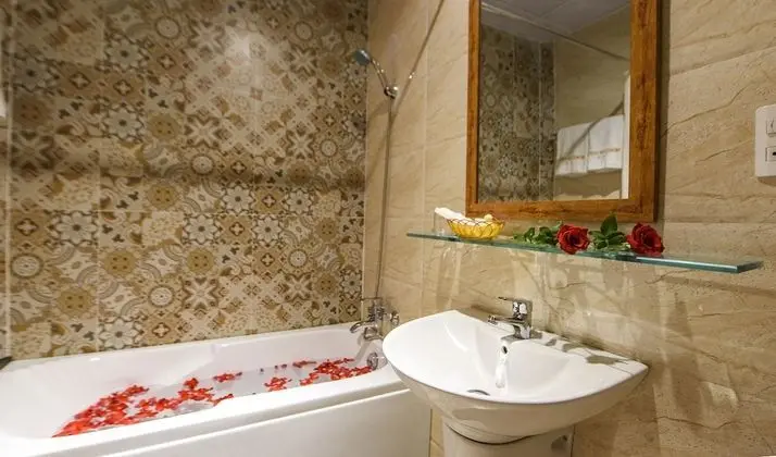 Premium Tek Büyük veya İki Ayrı Yataklı Oda