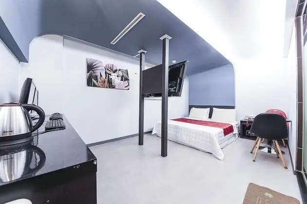 Deluxe Oda (1 King-size Mattress)