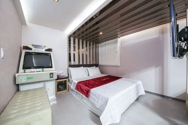 Deluxe Oda (1 King-size Mattress)