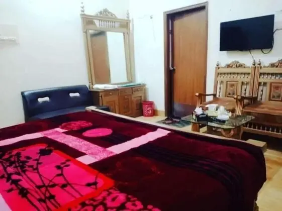 Standard Tek Büyük Yataklı Oda
